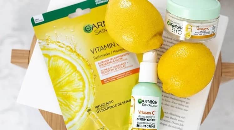 Vitamin C abends oder morgens: Die beste Anwendung für strahlende Haut
